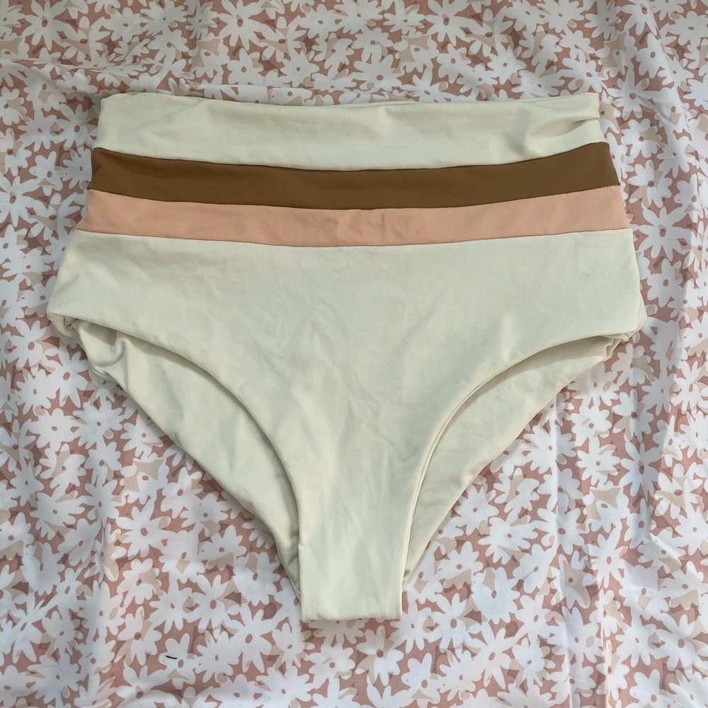 High wasted bottoms